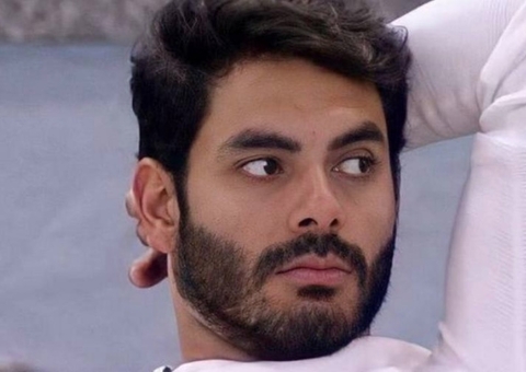 Equipe de Rodolffo ameaça processar quem acusá-lo de homofobia 