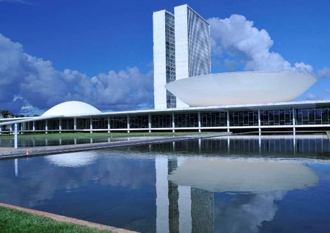 Congresso volta a debater PEC que amplia isenção tributária para igrejas