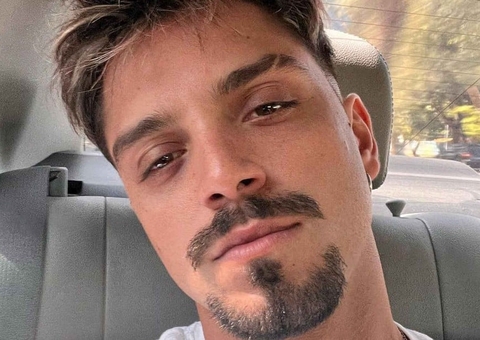 Pai de Rodrigo Simas desabafa sobre bissexualidade do filho