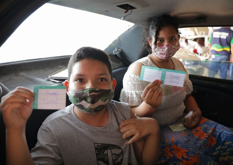 Semsa retoma aplicação da 1ª dose da vacina em adolescentes em Manaus