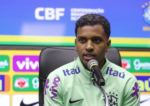 Rodrygo não espera jogo aberto contra o Uruguai, mas sim pressão