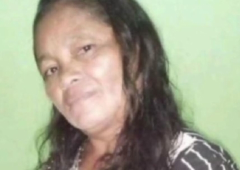 Mulher morre atropelada ao sair de igreja no Amazonas; motociclista não tem CNH