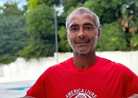 Romário recebe alta após 13 dias internado por causa de infecção intestinal