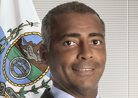 Romário ataca Zagallo, Felipão e Luxa por cortes