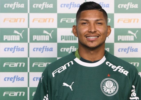 Palmeiras goleia com bicicleta de Rony e vai às quartas da Libertadores