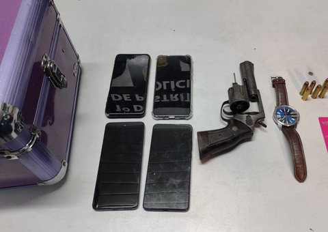 Trio é preso após assaltar funcionários de galpão em Manaus