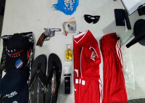 Homem é preso após roubar loja e trocar produtos por drogas no Amazonas