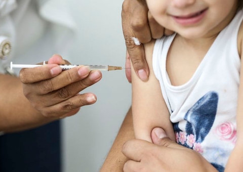 Vacinação contra influenza e sarampo inicia nesta segunda-feira em Manaus