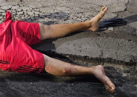 Homem leva três tiros enquanto caminhava em rua na Compensa