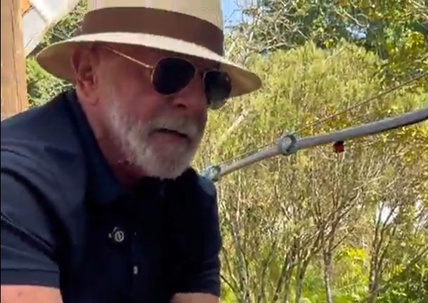 Lula aparece plantando uva em vídeo e convida Trump para conversa