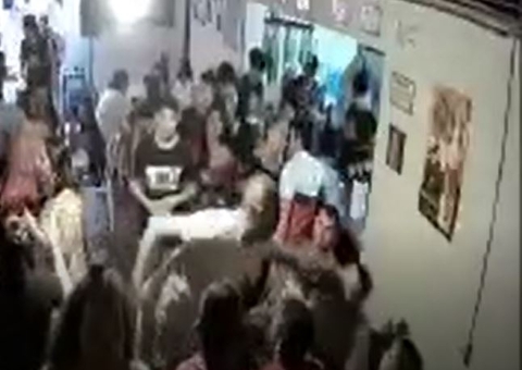 Vídeo: Secretário de Presidente Figueiredo sai aos socos com sargento da PM em bar