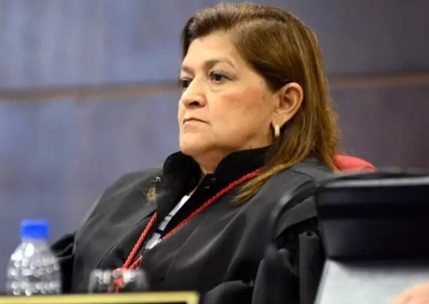 Desembargadora suspeita de vender sentenças no Amazonas segue com salário após não entregar documentos