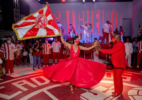 Sambas e toadas agitam Feijoada Salgueirense em Manaus