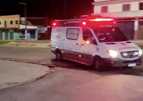 Homem é baleado por casal em rua de Manaus