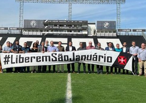 Vasco faz ato em prol de São Januário