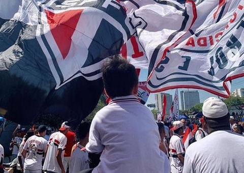 Diretor explica como torcida fez São Paulo manter elenco e trazer reforços
