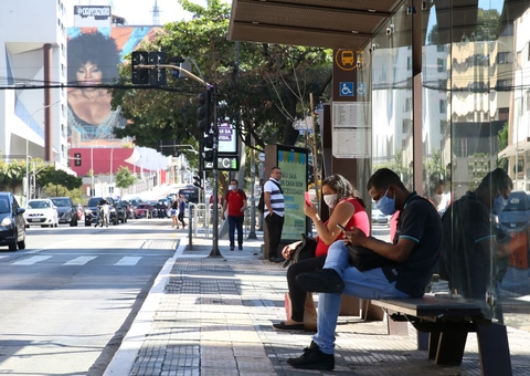 Covid-19: Brasil tem 22 milhões de casos e 614,3 mil mortes