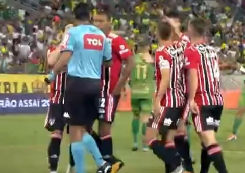 São Paulo espera economizar R$ 2,4 mi em salários com saídas de fim de ano