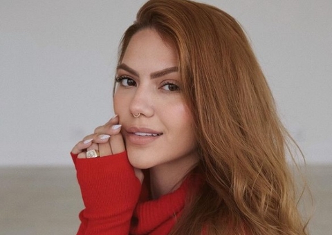 Namorado posta foto com Sarah Poncio e filhos da influencer: 'família'