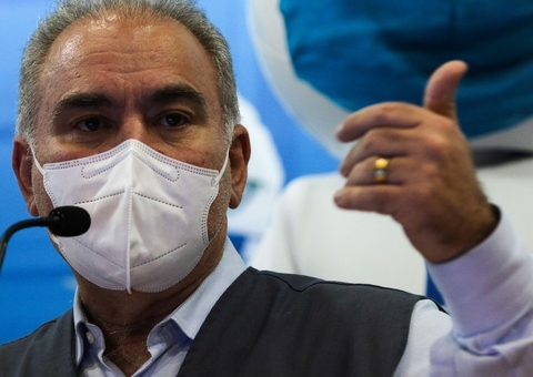 Queiroga afirma que Brasil tem 354 milhões de doses de vacinas garantidas para 2022
