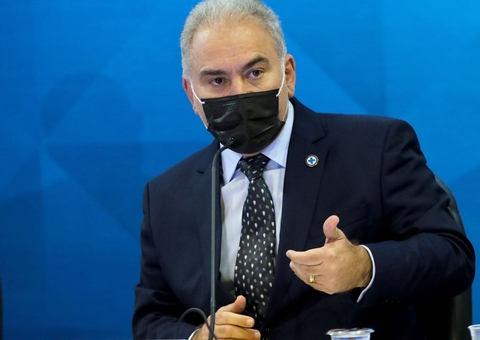 Covid-19: ministro destaca eventos adversos em adolescentes vacinados
