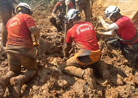 Bombeiros encerram buscas em Brumadinho no dia em que desastre completa 7 anos