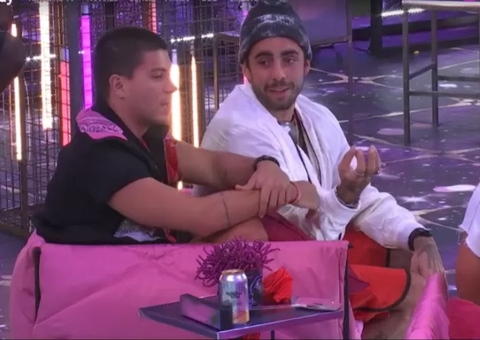 Scooby diz estar indeciso entre 2 brothers para indicar ao paredão: 'entre a razão e a emoção'