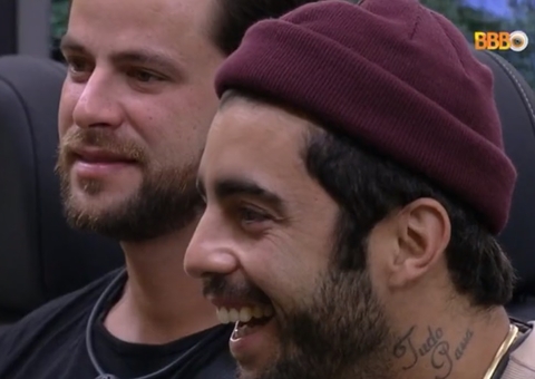 Pedro Scooby se emociona com surpresa dos filhos no vídeo do Anjo