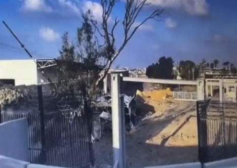 Desespero: População invade e saqueia armazém de alimentos da ONU em Gaza