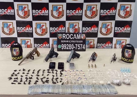 Homem é preso com arsenal e estoque de drogas escondidos em casa em Manaus