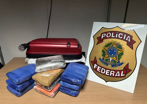 Passageiro é flagrado com drogas na bagagem no aeroporto de Manaus