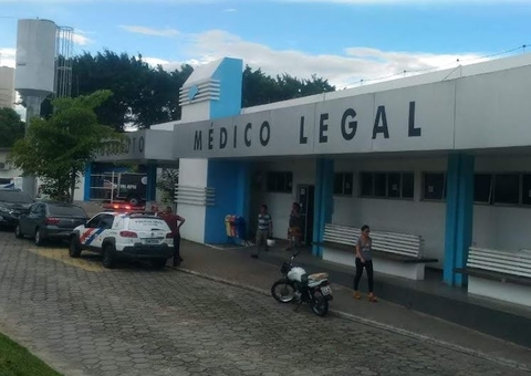 Homem morre atropelado ao tentar atravessar avenida em Manaus