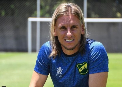 Santos prioriza técnico argentino Sebastián Beccacece para substituir Lisca