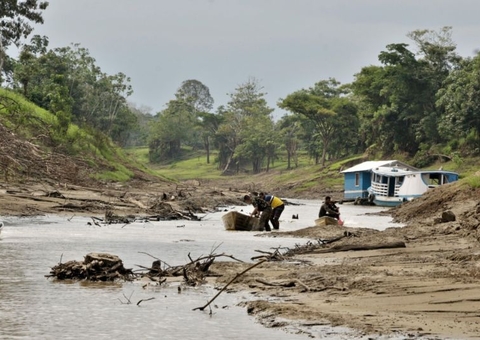 Repiquete: Rio Negro já secou 18 centímetros esse mês após leve subida das águas