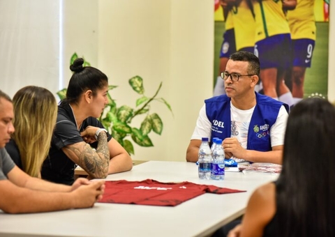 Atletas de MMA planejam ações junto ao Projeto Formando Campeões no Amazonas