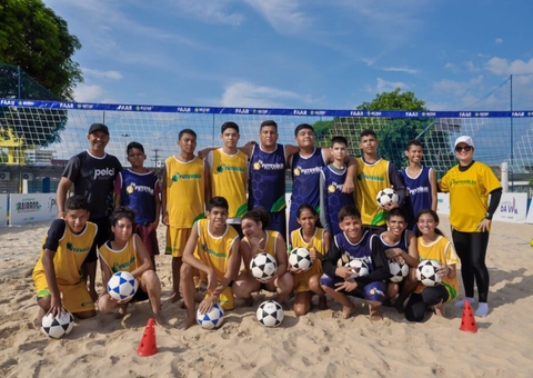 Jogos Internos do Mais Futevôlei nos Bairros seguem até dia 16 em Manaus