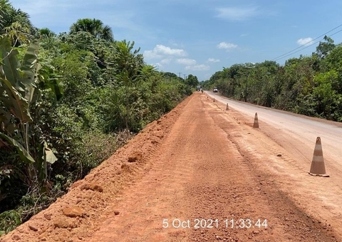 Obra em trecho da AM-010 é parcialmente paralisada