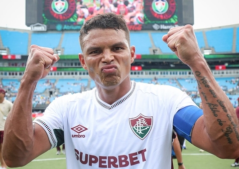 Thiago Silva mantém legado no Chelsea com idolatria e filhos no clube