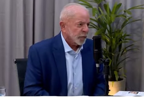 'Alguém que pratica assédio não vai ficar no governo', diz Lula sobre denúncias contra Silvio Almeida  