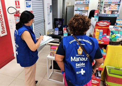 Operação noturna em Manaus vistoria presença de farmacêuticos em drogarias