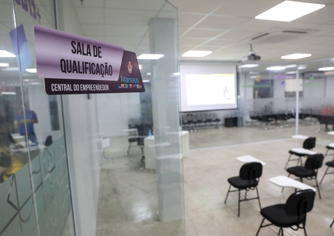 Prefeitura abre 50 vagas para curso gratuito de alisamento capilar em Manaus