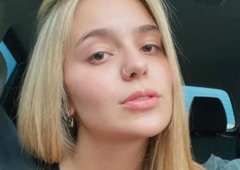 Viih Tube revela ter rasgado o mamilo durante o banho: 'caiu minha pressão'