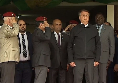 Bolsonaro diz que Brasil e o mundo não aguentam um novo lockdown