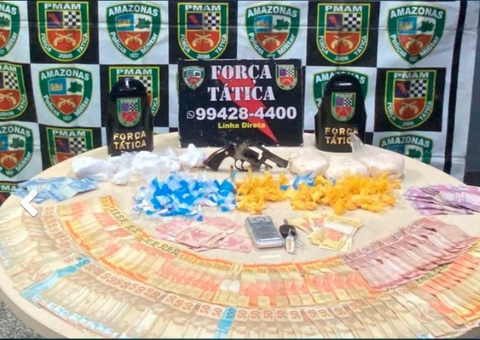 Motorista de app é preso com mais de R$ 3 mil, arma e drogas em Manaus