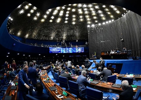 Senado aprova projeto que estende validade de concursos