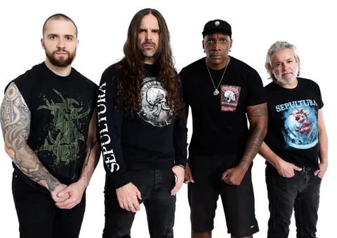 Baterista deixa Sepultura às vésperas de última turnê: 'abandonou tudo'