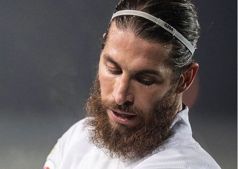 Sergio Ramos, capitão do Real Madrid, é diagnosticado com covid-19