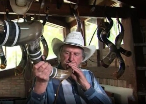 Sérgio Reis é investigado por 3 crimes após áudio ameaçando golpe