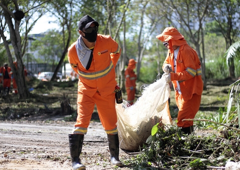 Serviços da prefeitura funcionarão normalmente durante feriado e ponto facultativo em Manaus