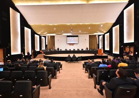 TCE manda ex-prefeito de Amaturá devolver R$ 5 milhões por irregularidades em compra de combustíveis